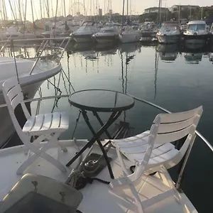 Location Bateau Port Vauban Bateau-hôtel